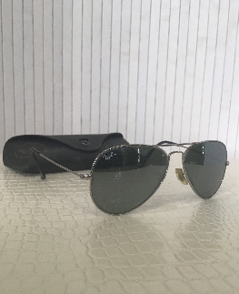RAY BAN AVIATEUR PAIRE DE SOLAIRES VINTAGE ETUI NOIR