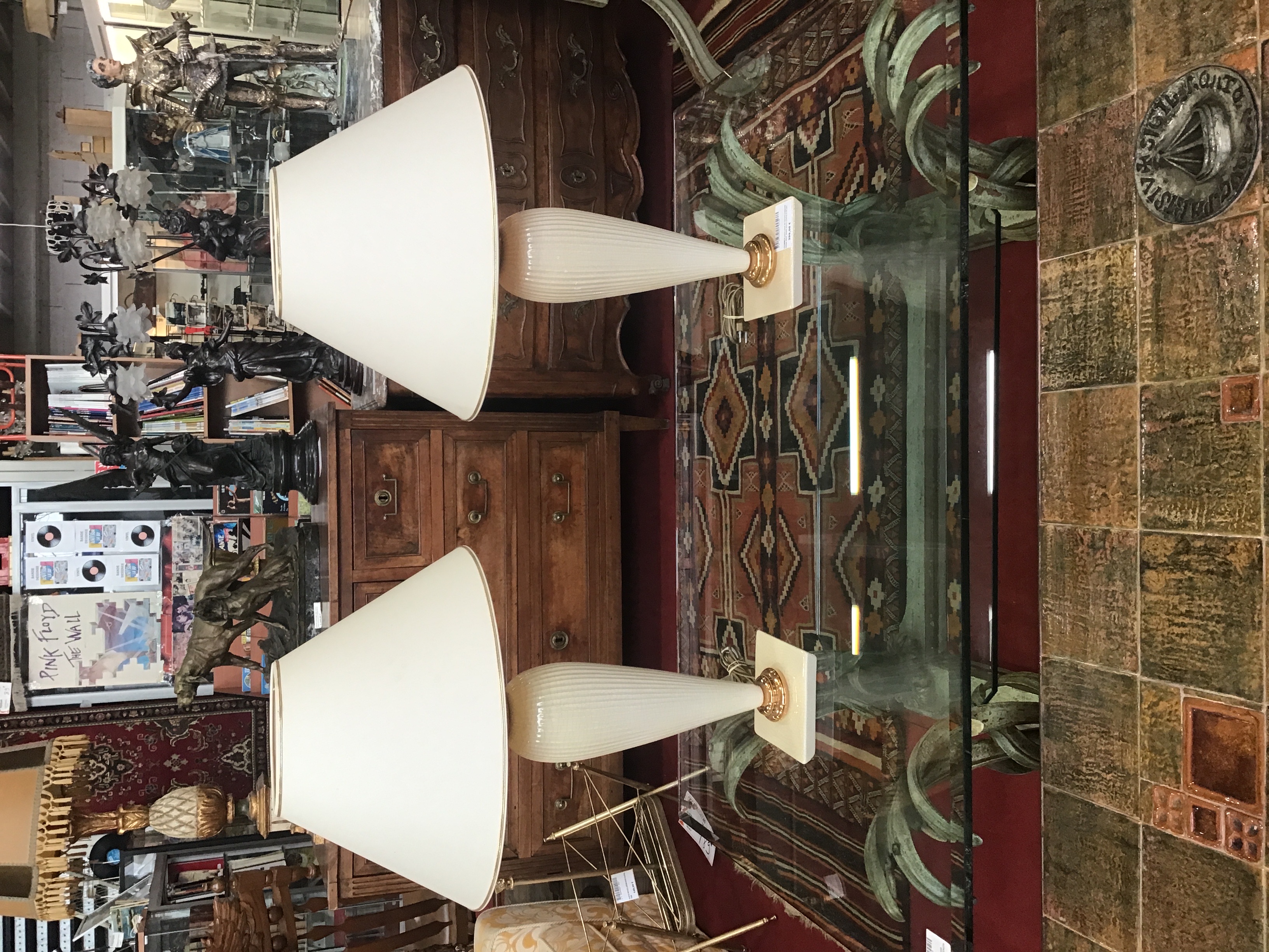 DRIMMER paire pied de lampe craquel beige dor  abats jours creme h 75 cm