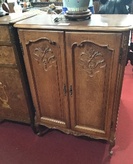 MEUBLE BAR ANNEES 50 STYLE LOUIS XV 2 PORTES COQUILLES 85 X 43 X H 120 CM