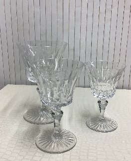 BACCARAT CRISTAL MODEL PICCADILLY ENSEMBLE DE VERRE 36+1PICHET 