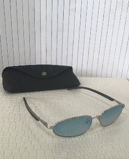 POLICE paire de lunette soleil etui noir 