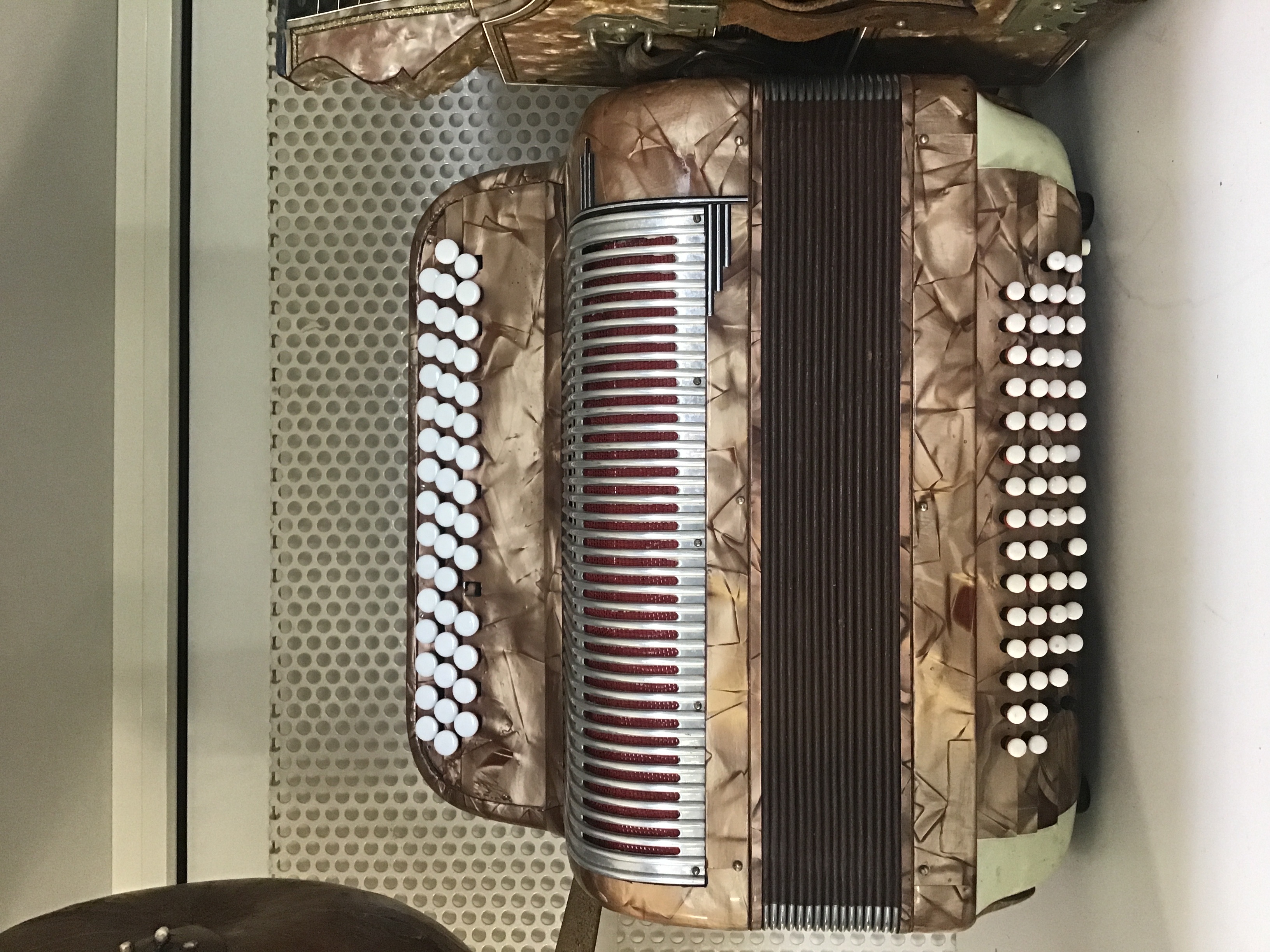 ACCORDEON F.FIOCCHI EN L ETAT