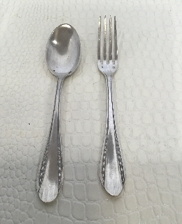 ARGENT MINERVE srie de 12 fourchettes + 9 cuillres 830 grammes