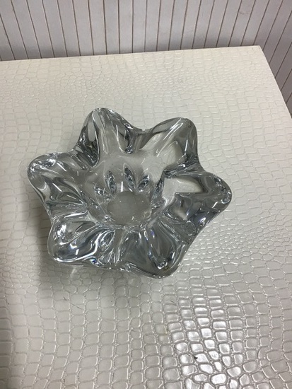 BACCARAT CENDRIER TULIPE 9/15CM 